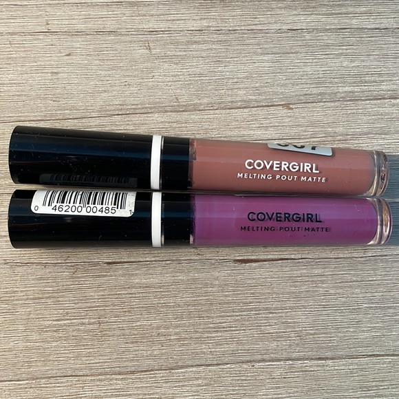NEW 2 Covergirl Melting Pout Matte Lip Colors - Picture 6 of 10